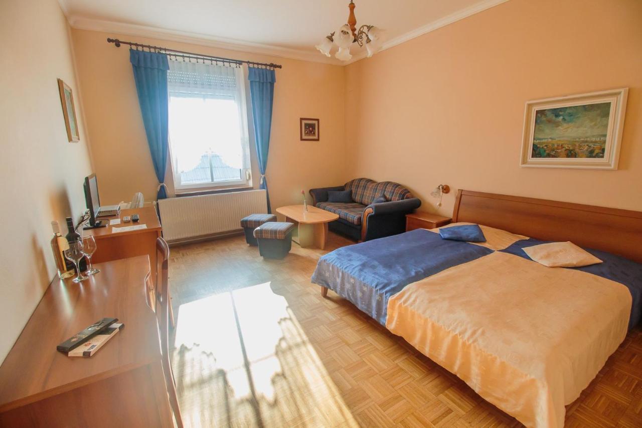 Penzion Exclusive Trenčín Dış mekan fotoğraf